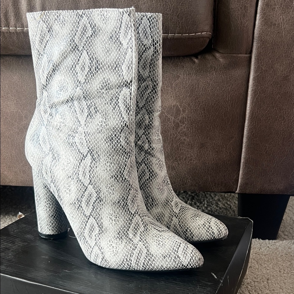 Fashion Nova Gray Snake Print Heeled Boots
